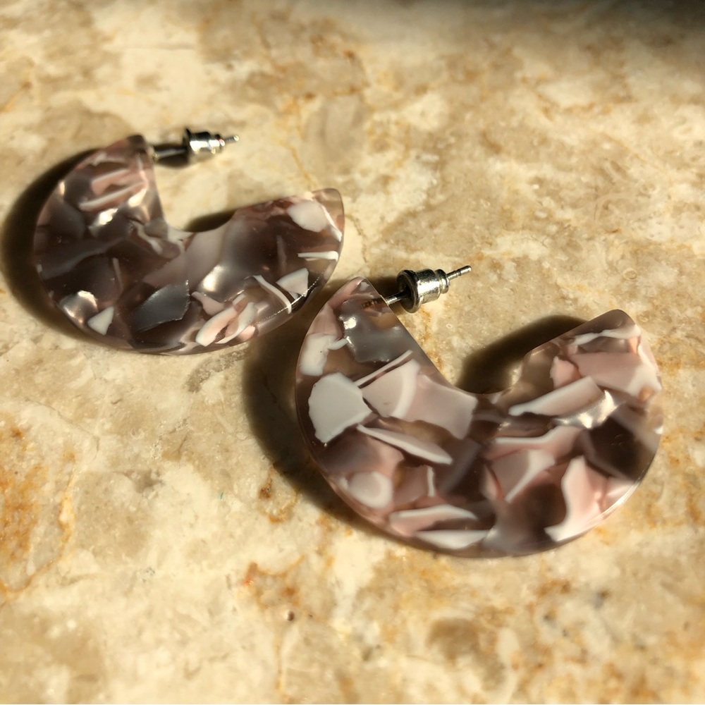 Resin acrylic Lavender Purple Pink Grey Tortoise circle statement earrings - Picture 4 of 5